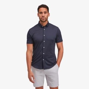 Mizzen+Main Halyard Navy Dot Print Short Sleeve Button Down Shirt